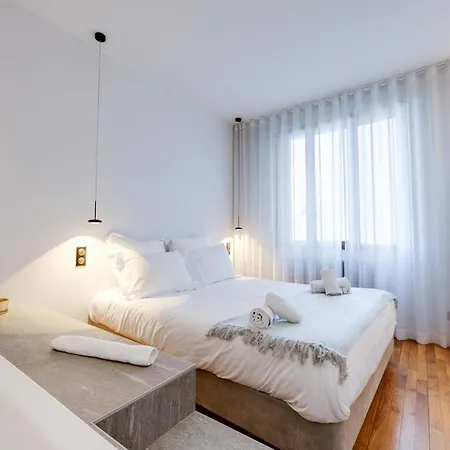 Sommeiller - Large T4 Of 130 Square Meter For 6 People With Parking